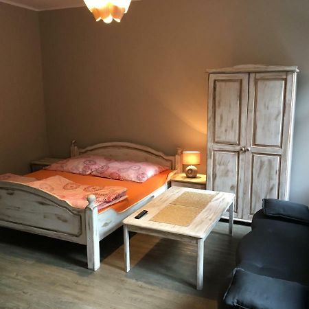 Kawalerka Fredry 3/12 Apartamento Poznań Exterior foto